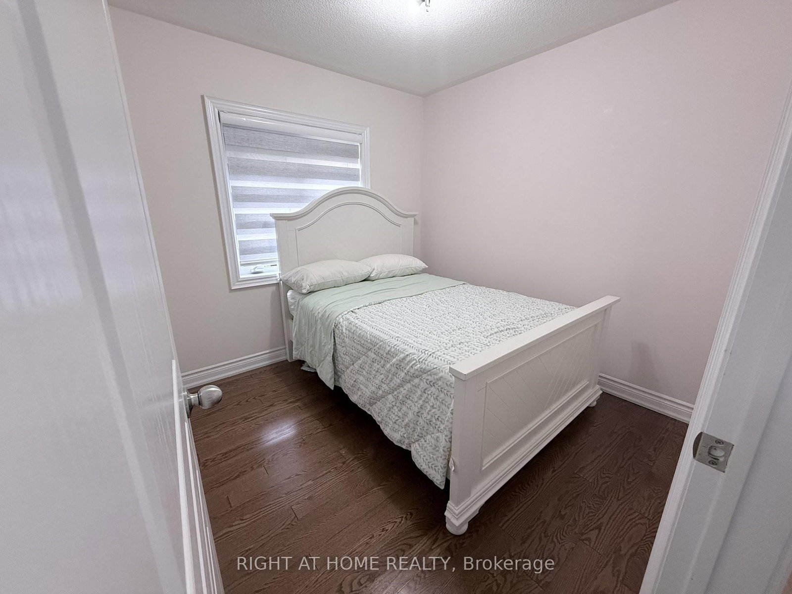 131 KILLINGTON Avenue • Vaughan, ON photo 21