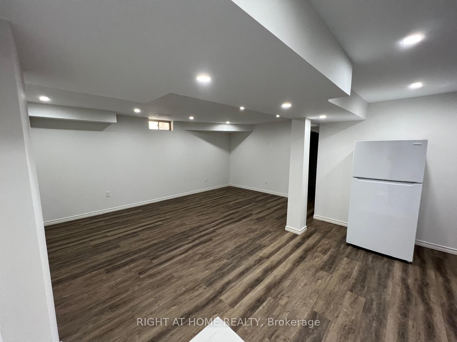 131 KILLINGTON Avenue • Vaughan, ON photo 33
