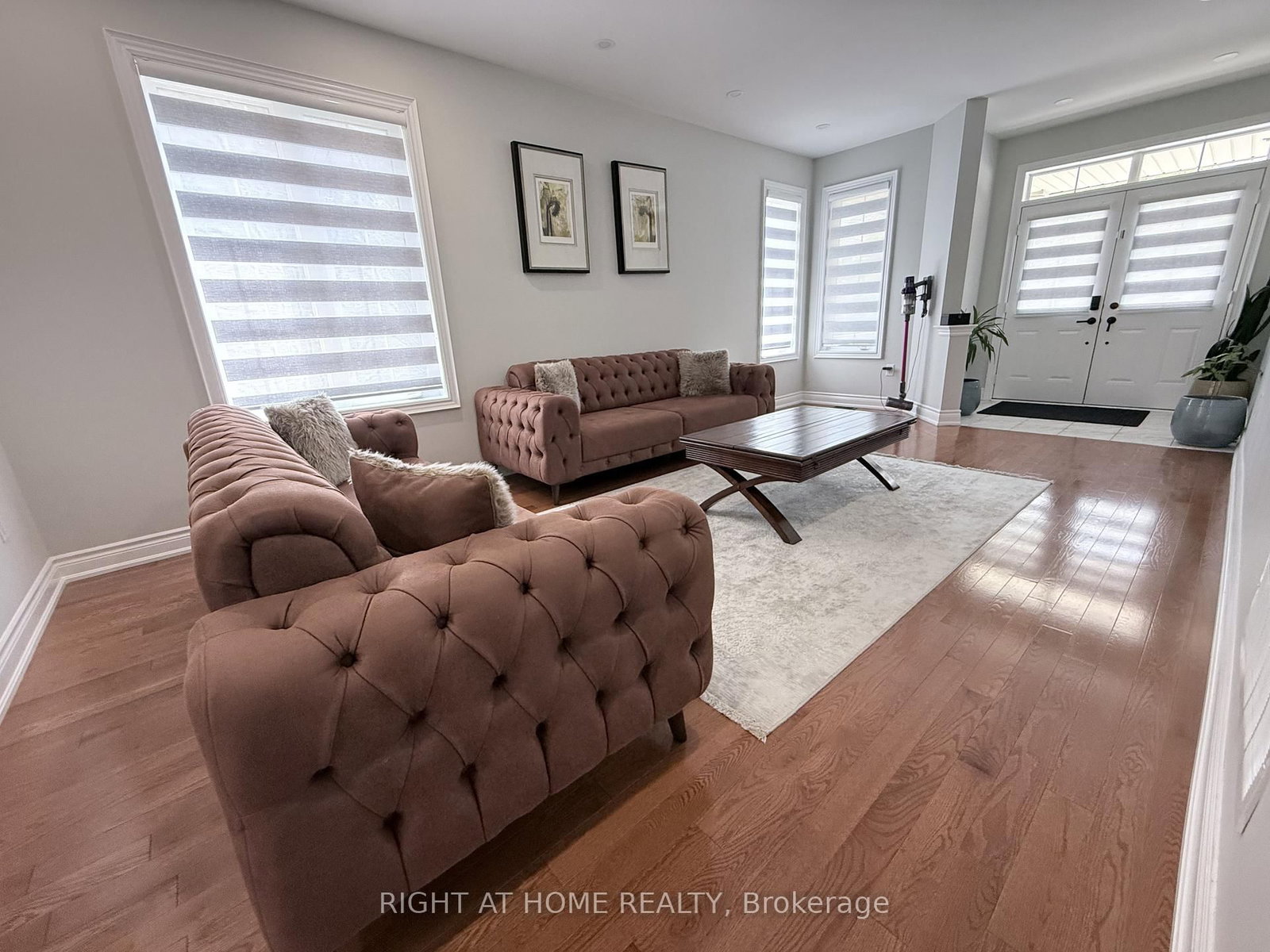 131 KILLINGTON Avenue • Vaughan, ON photo 8
