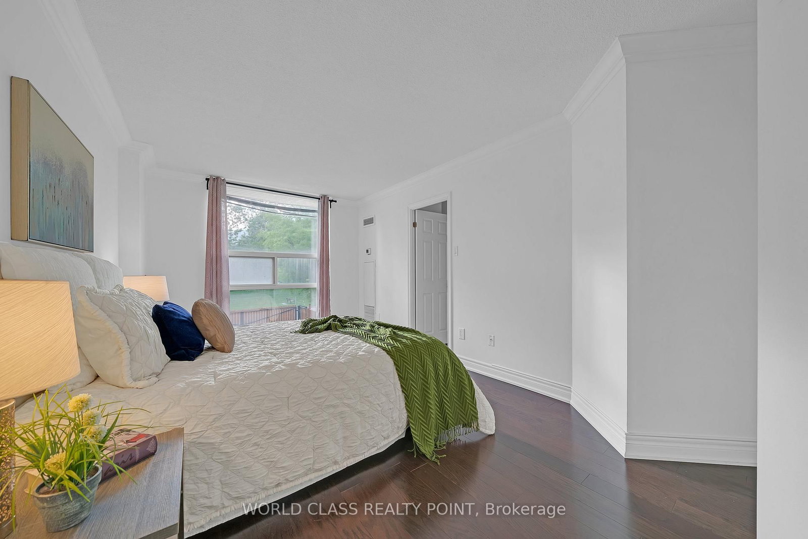 40 Harding Boulevard • #201 • Richmond Hill, ON photo 10