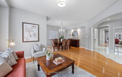 16 Peony Street • Markham, ON photo 8