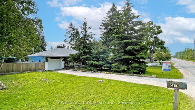 home for sale on 2807 25th Sideroad