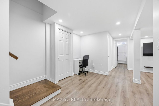 Bsmt - 140 Laramie Crescent