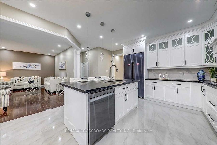9 Geddington Crescent • Markham, ON photo 11