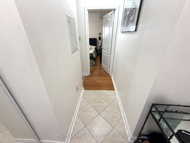 303 - 9944 Keele Street