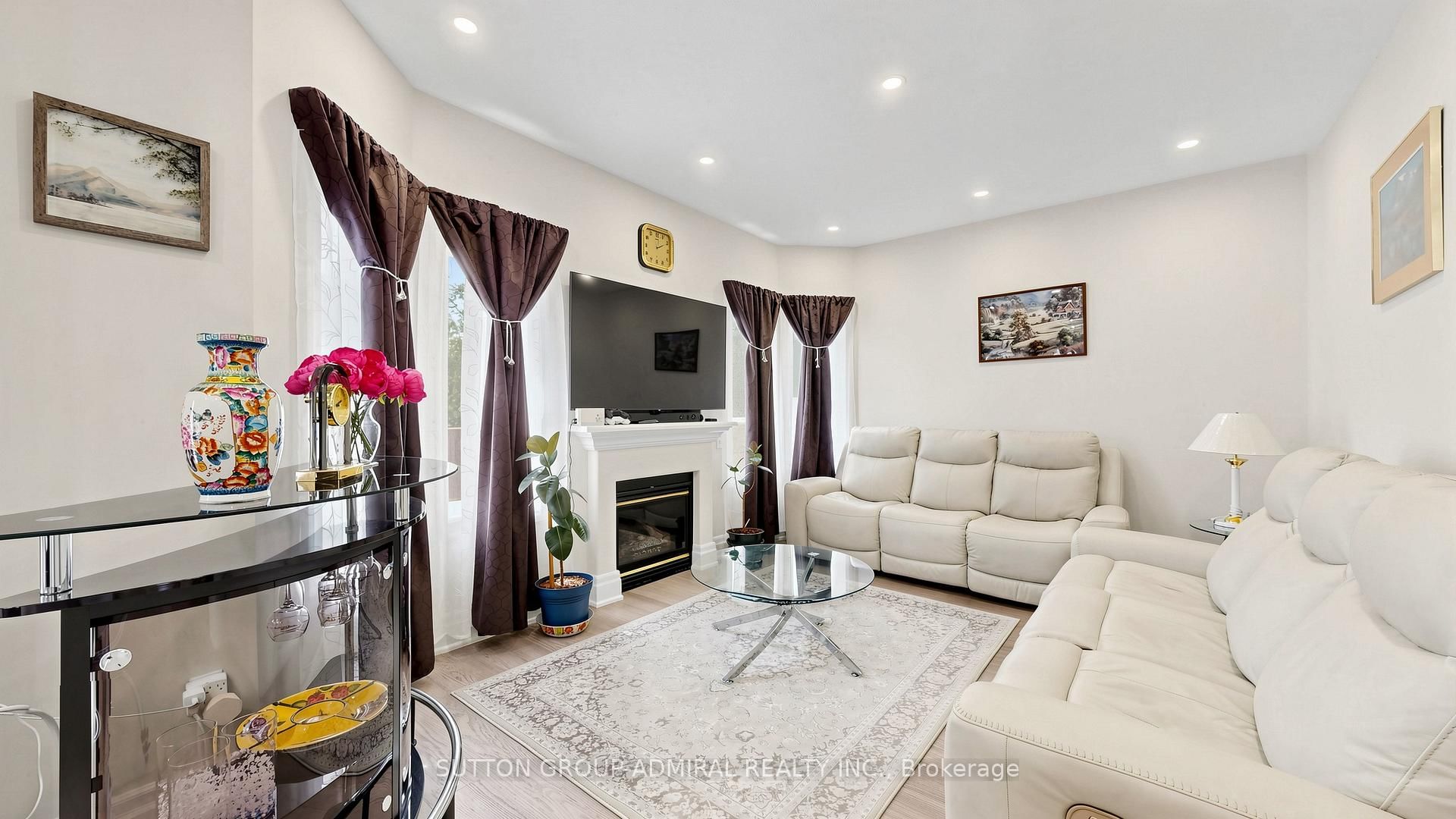 84 Sapphire Drive