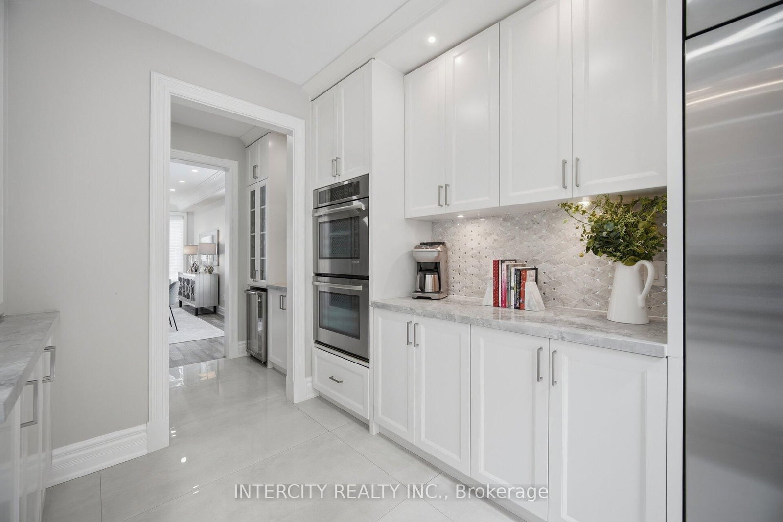 61 Woodland Trail Court • Vaughan, ON photo 13