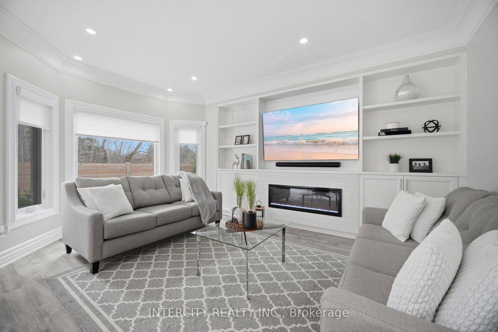 61 Woodland Trail Court • Vaughan, ON photo 18
