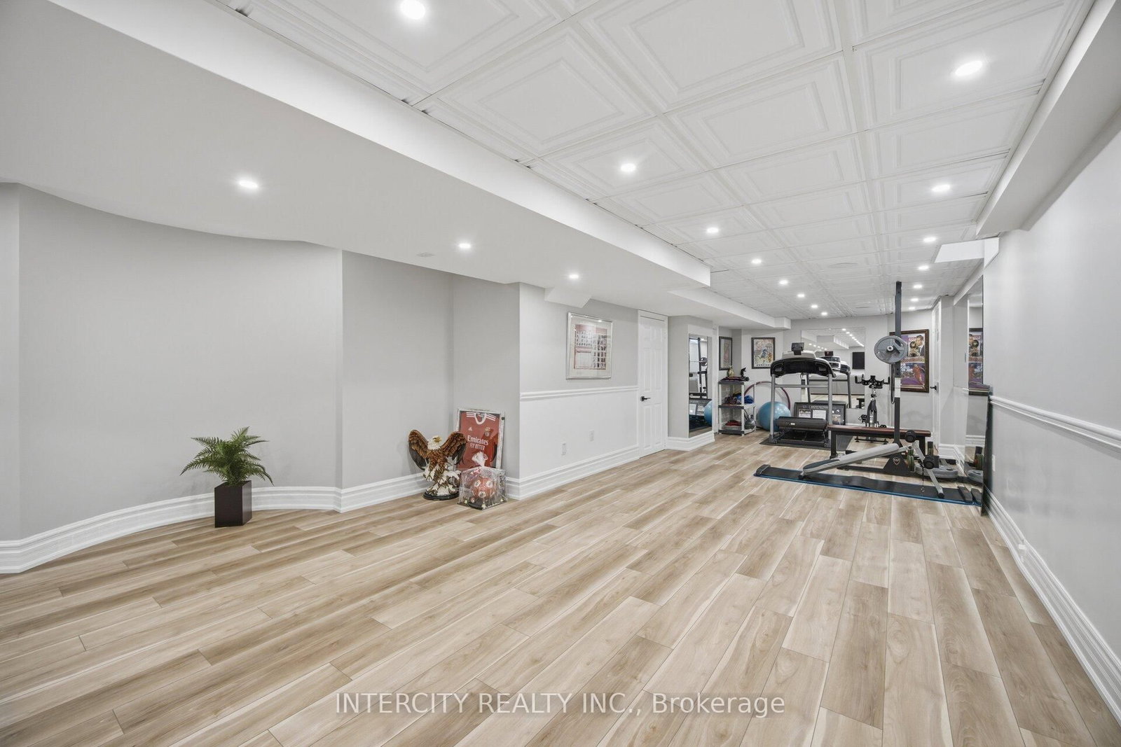 61 Woodland Trail Court • Vaughan, ON photo 37