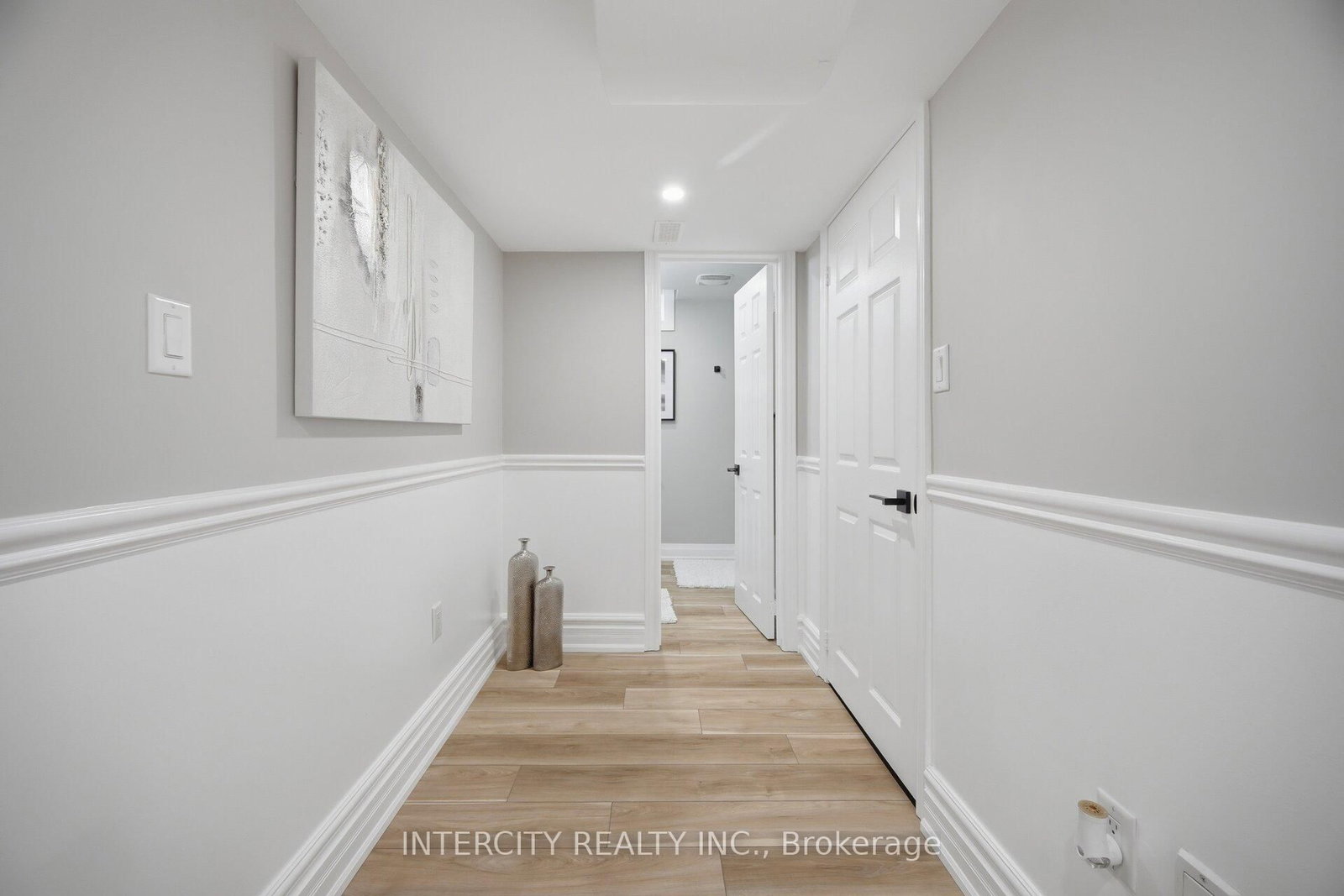61 Woodland Trail Court • Vaughan, ON photo 40