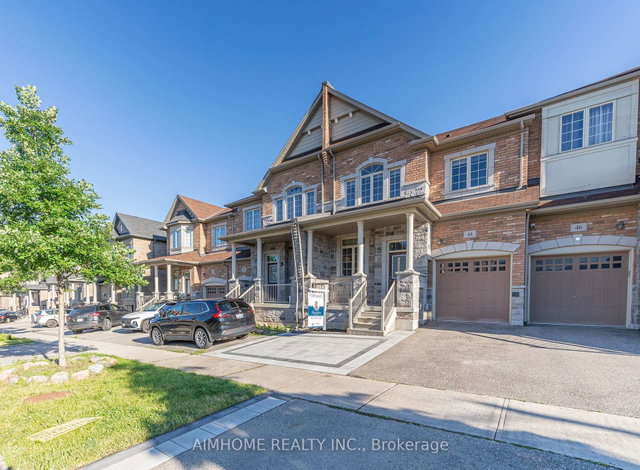 44 Nipigon Avenue