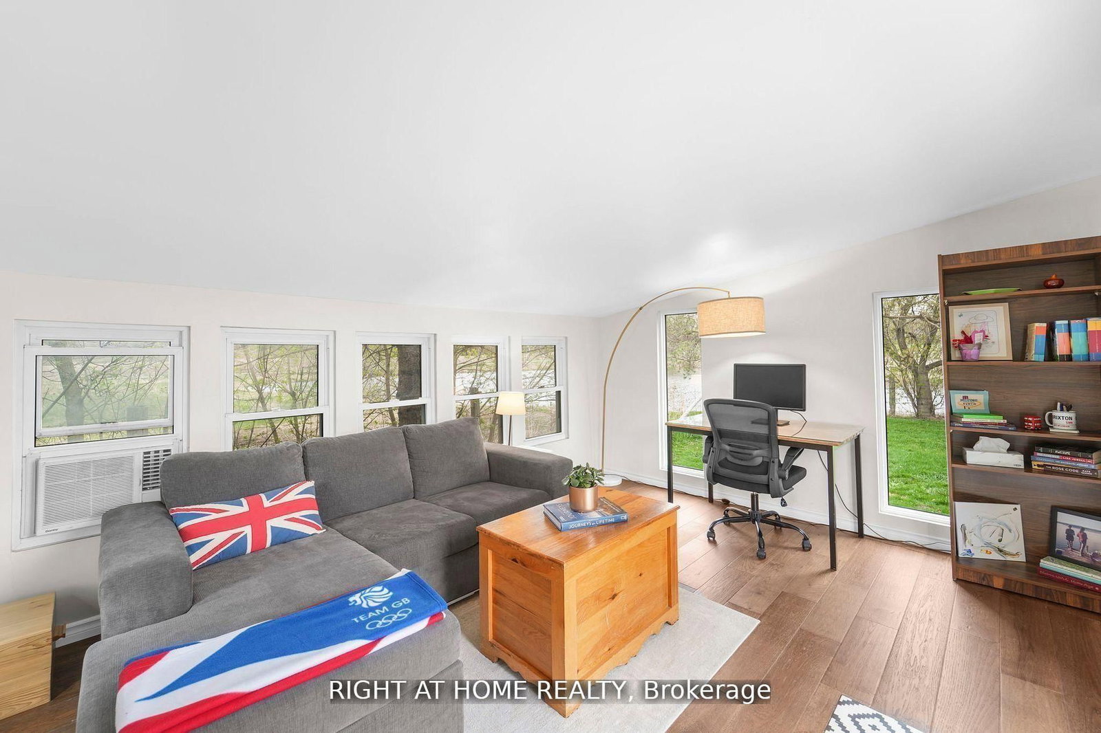 17083 Warden Avenue • Whitchurch-Stouffville, ON photo 25