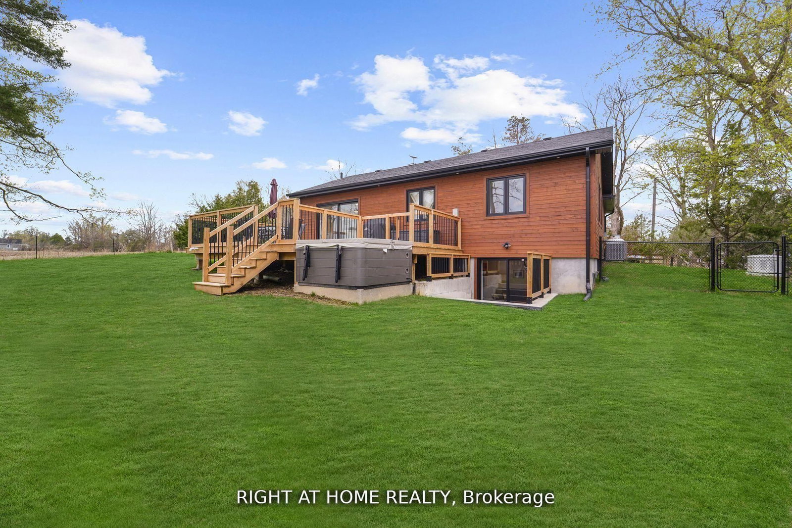 17083 Warden Avenue • Whitchurch-Stouffville, ON photo 27