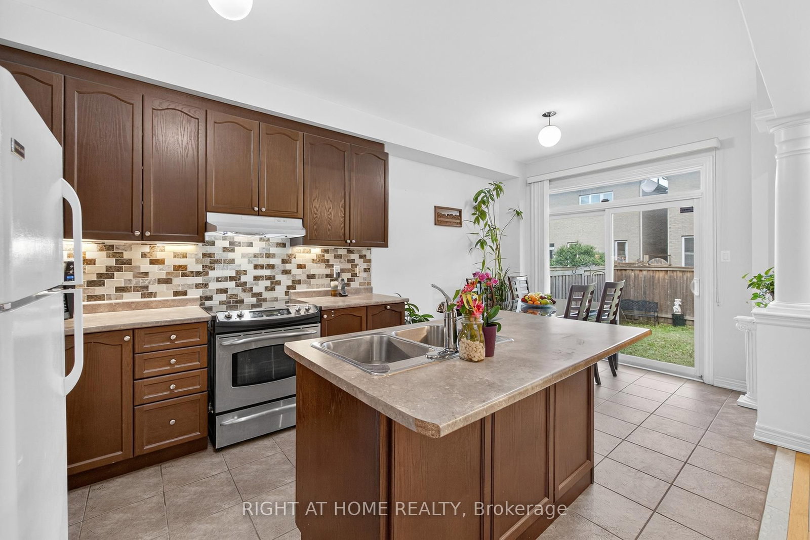 147 Betony Drive • Richmond Hill, ON photo 15