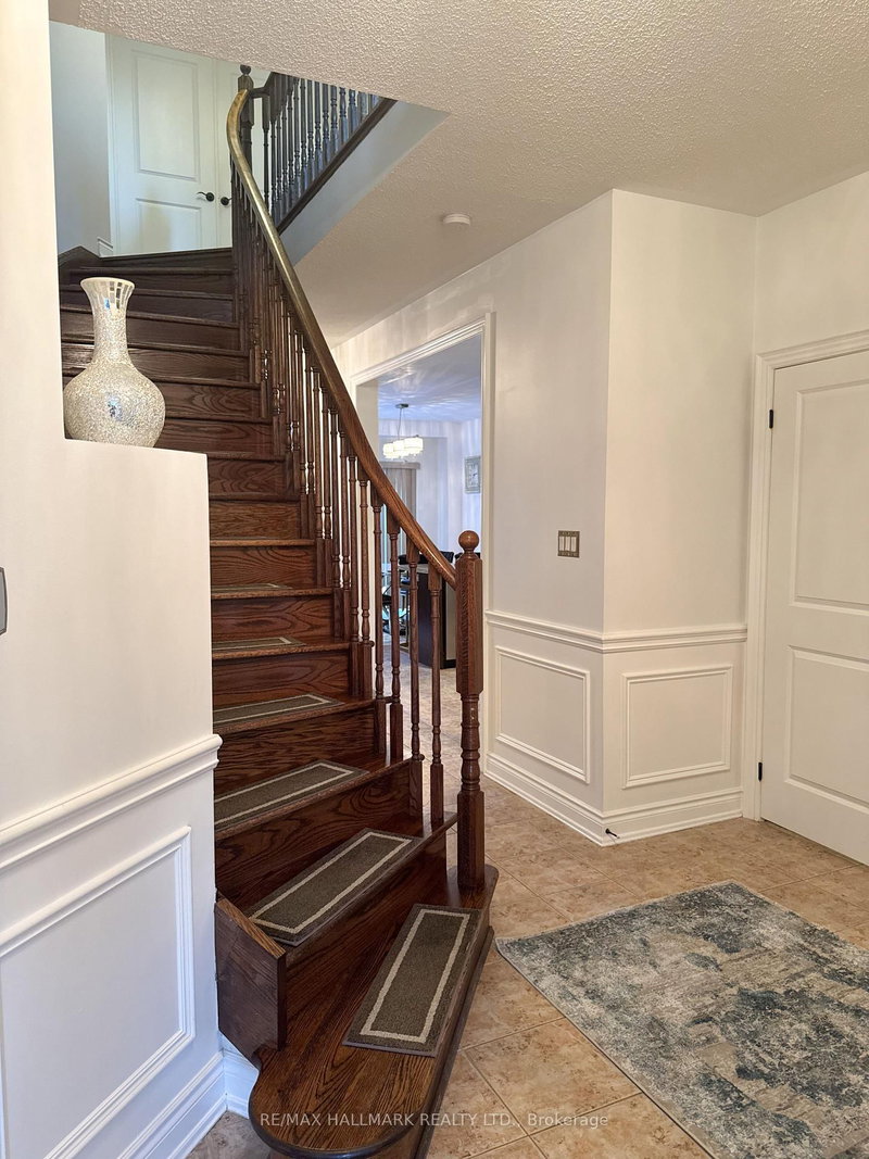 33 Mckenzie Way photo 4