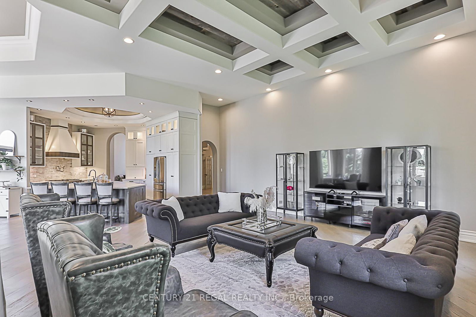16 Lake Woods Drive • Whitchurch-Stouffville, ON photo 18