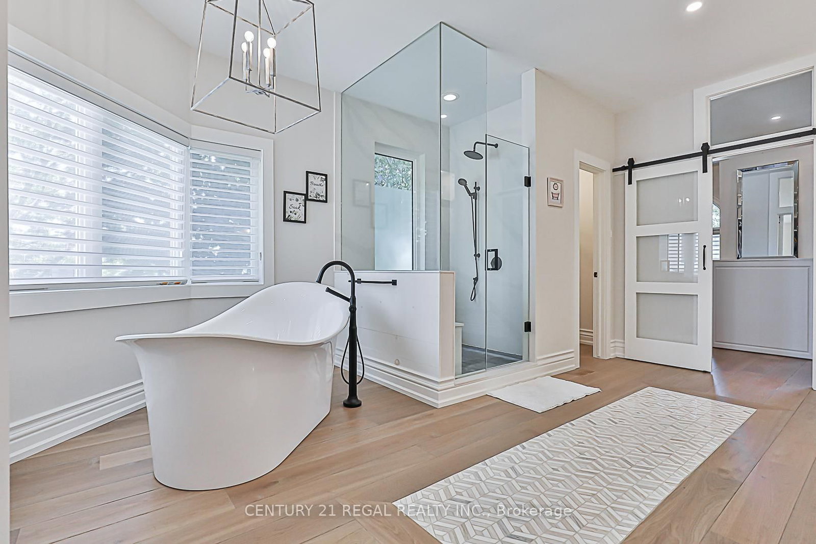 16 Lake Woods Drive • Whitchurch-Stouffville, ON photo 22