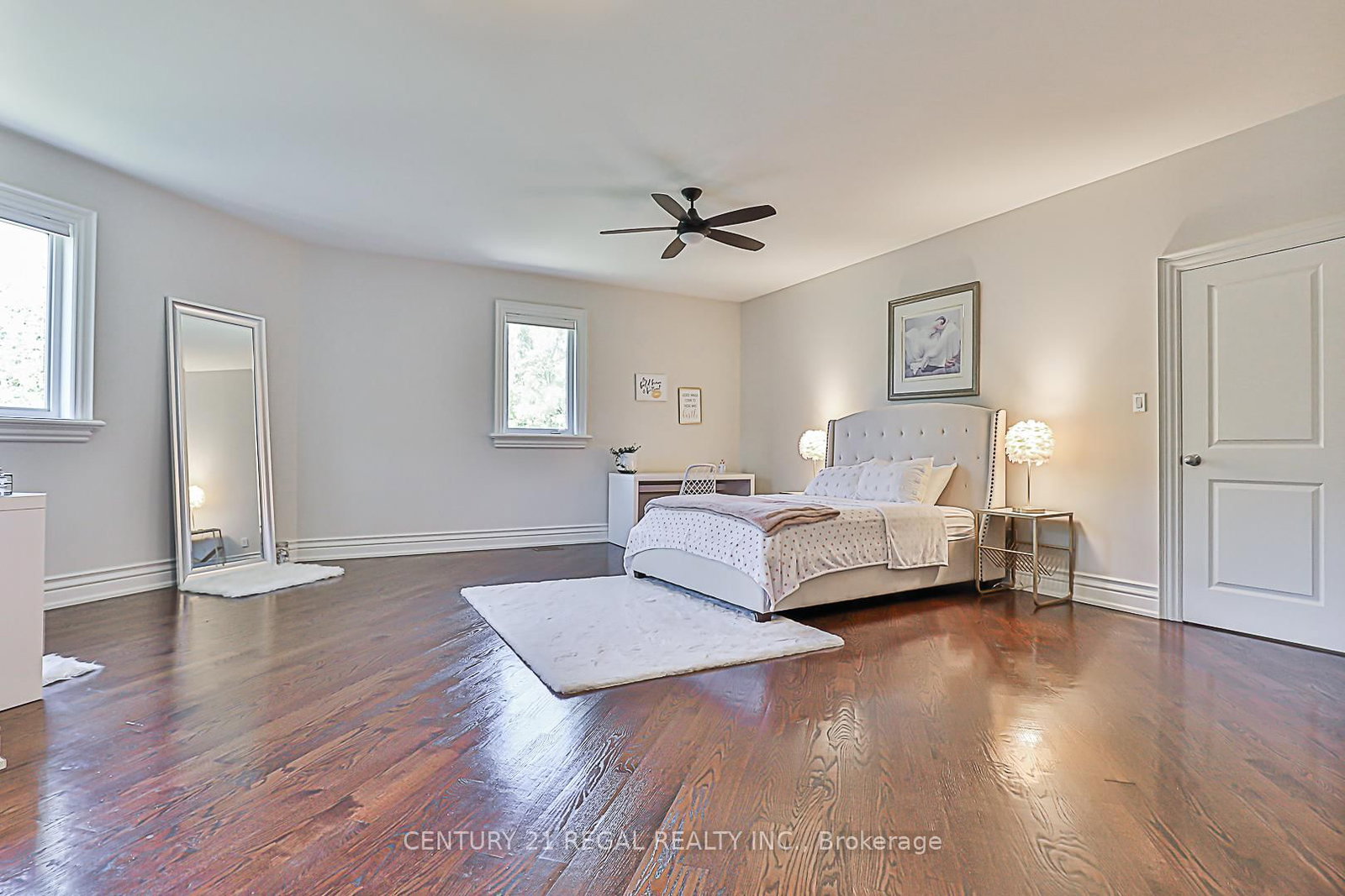 16 Lake Woods Drive • Whitchurch-Stouffville, ON photo 27