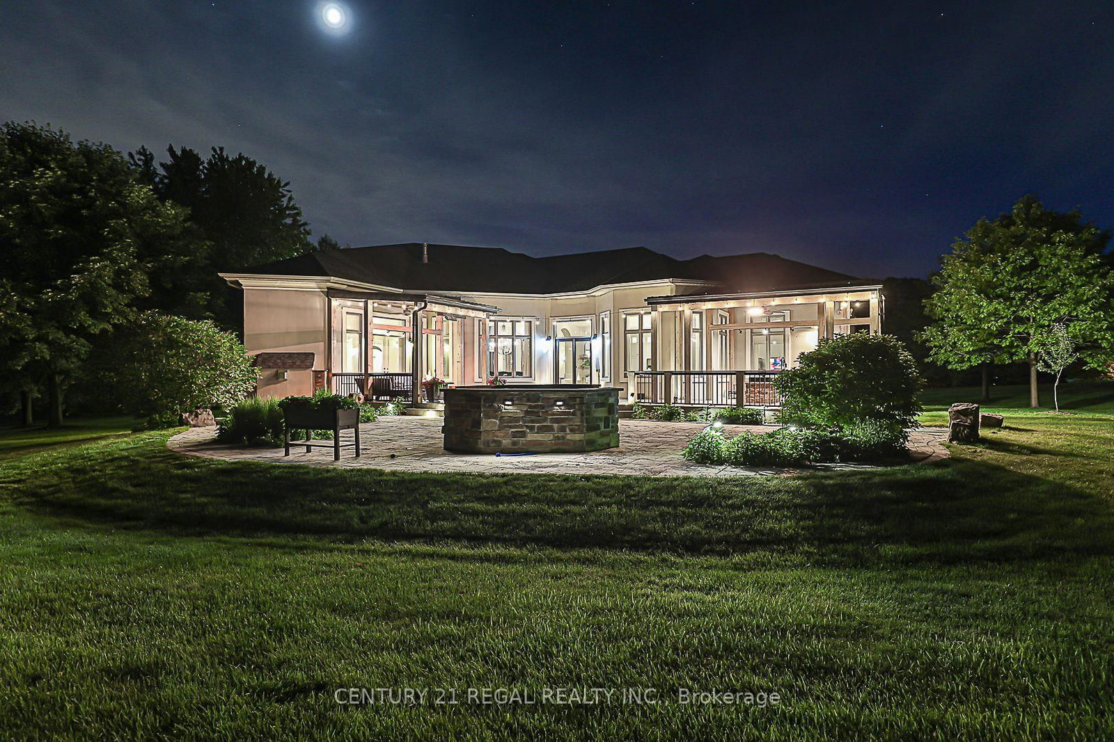 16 Lake Woods Drive • Whitchurch-Stouffville, ON photo 48
