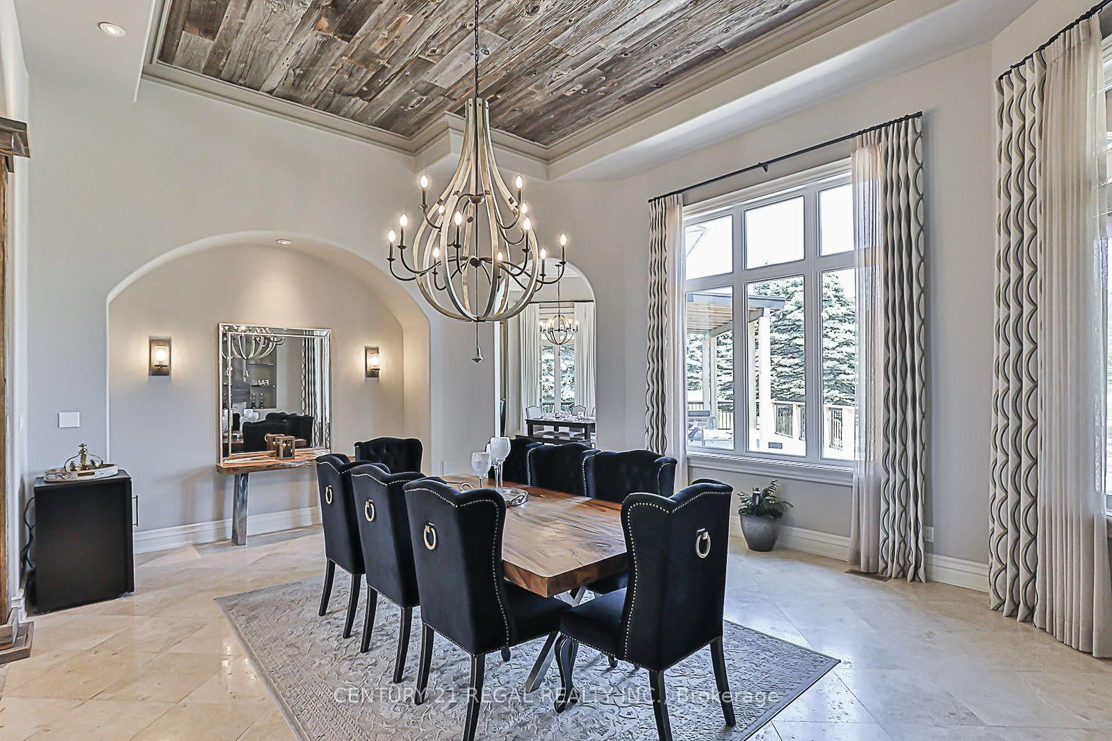 16 Lake Woods Drive • Whitchurch-Stouffville, ON photo 7
