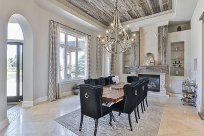 16 Lake Woods Drive • Whitchurch-Stouffville, ON photo 8