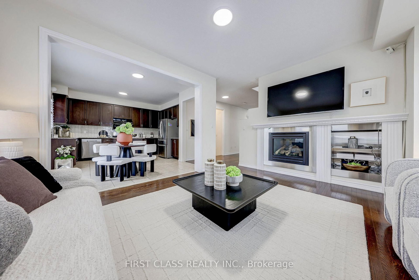 2 James Parrott Avenue • Markham, ON photo 15