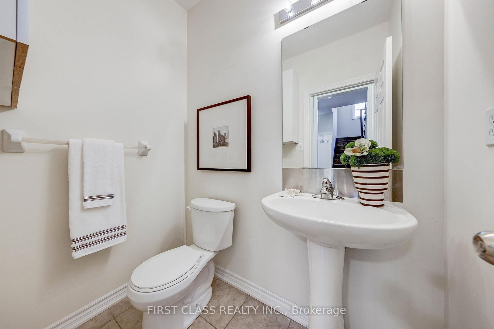 2 James Parrott Avenue • Markham, ON photo 9