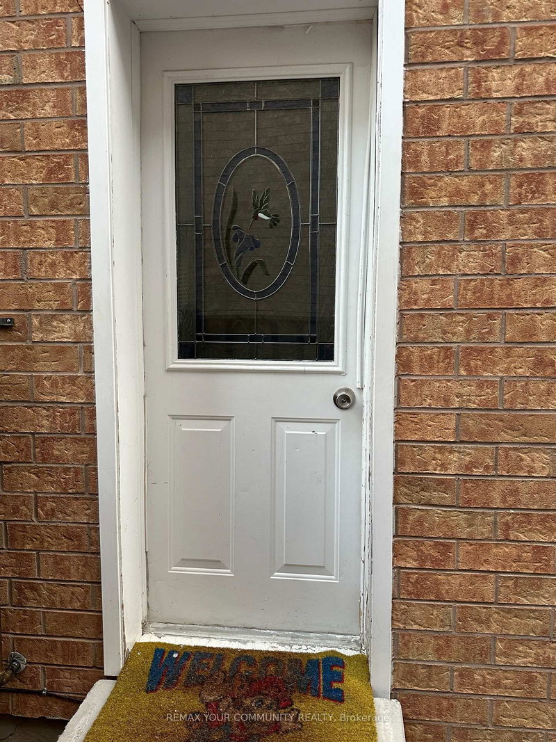 Bsmt - 25 Fitzwilliam Avenue