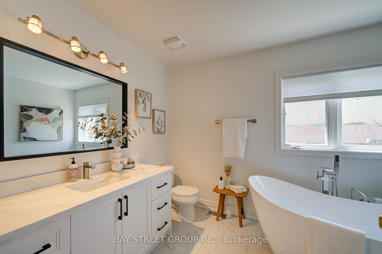 19 Fountain Court • Richmond Hill, ON photo 25