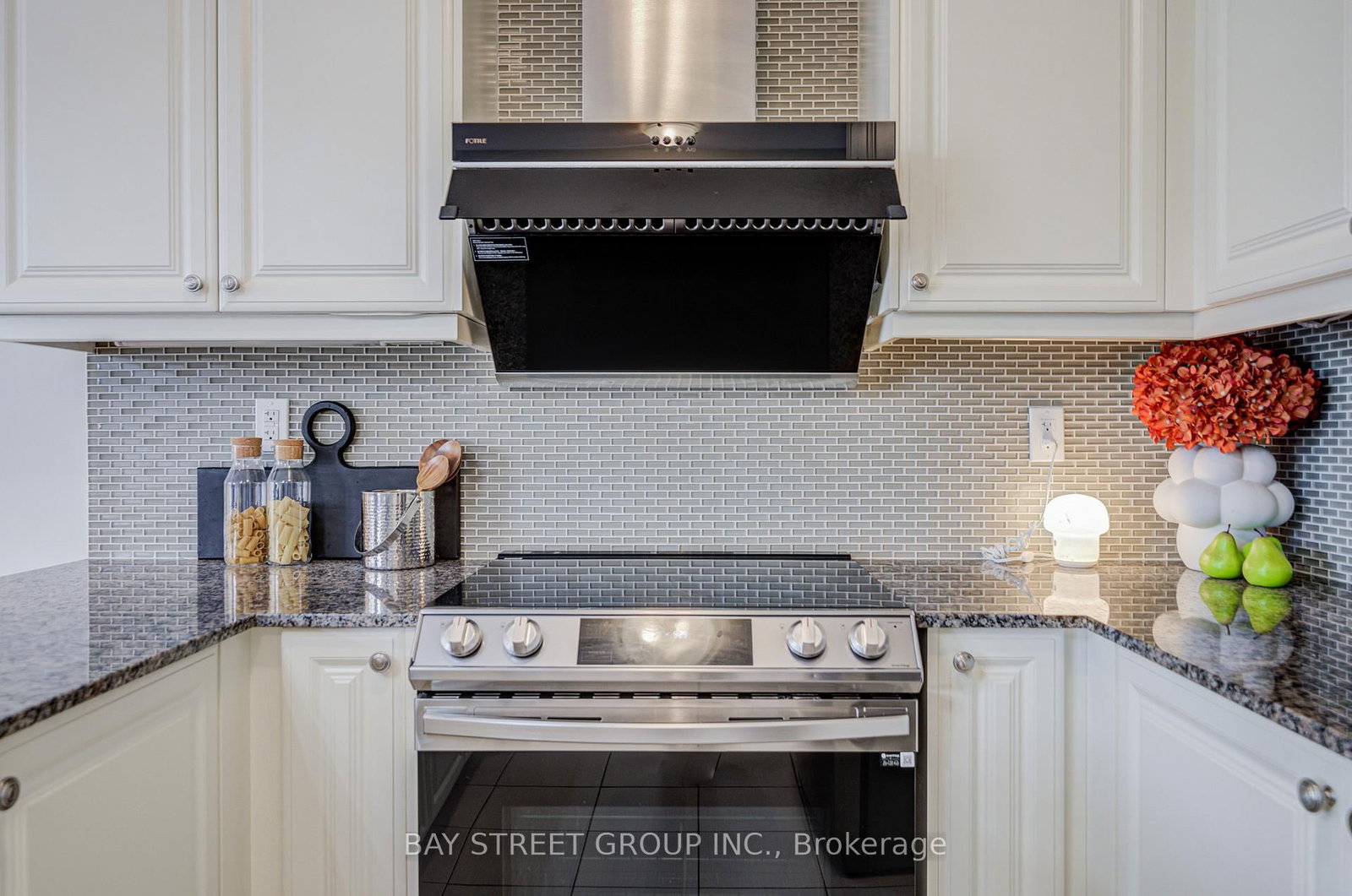 6 Teasel Way • Markham, ON photo 10