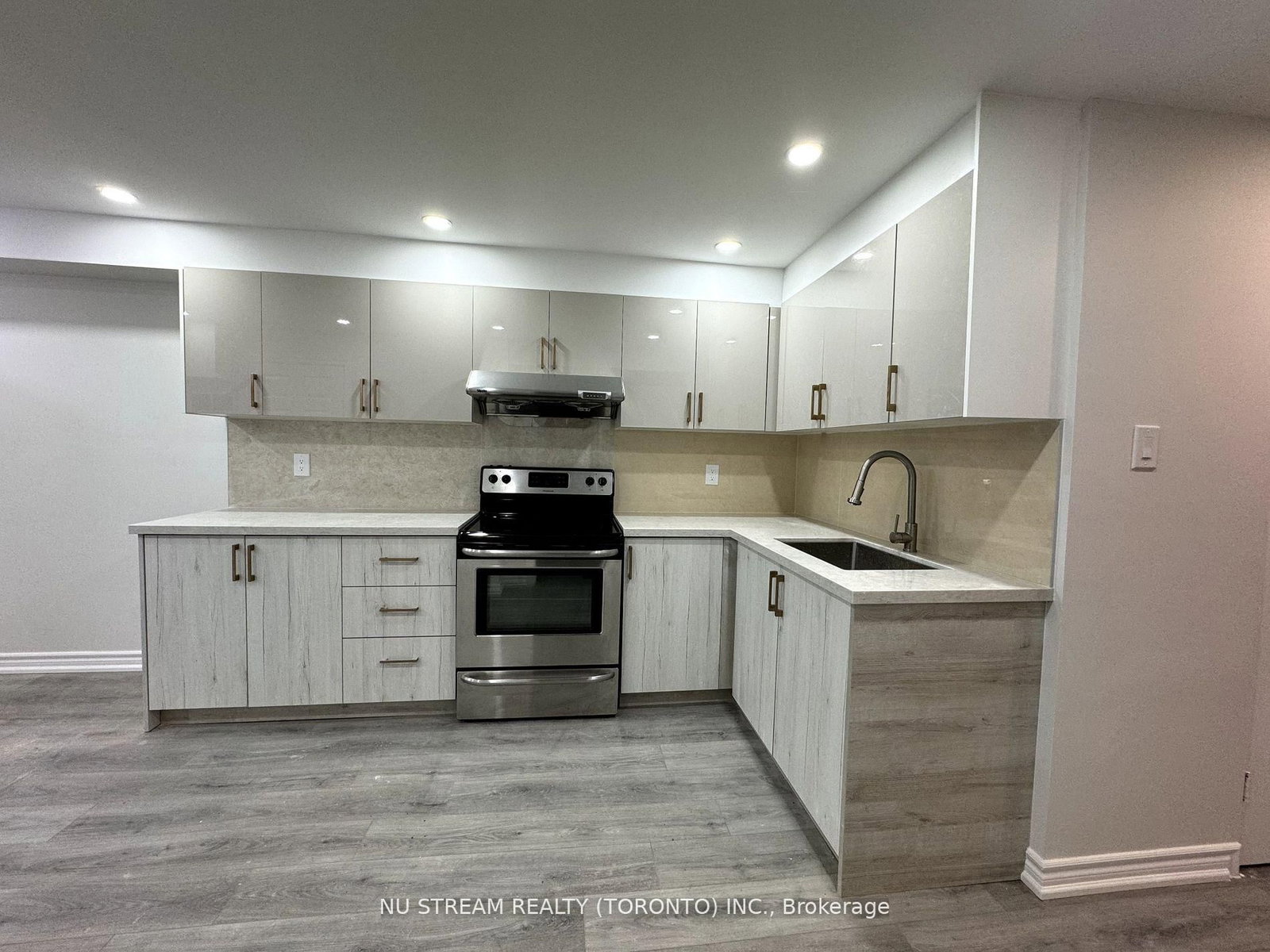 BSMT - 14 Gemmill Drive, Whitchurch-Stouffville 5