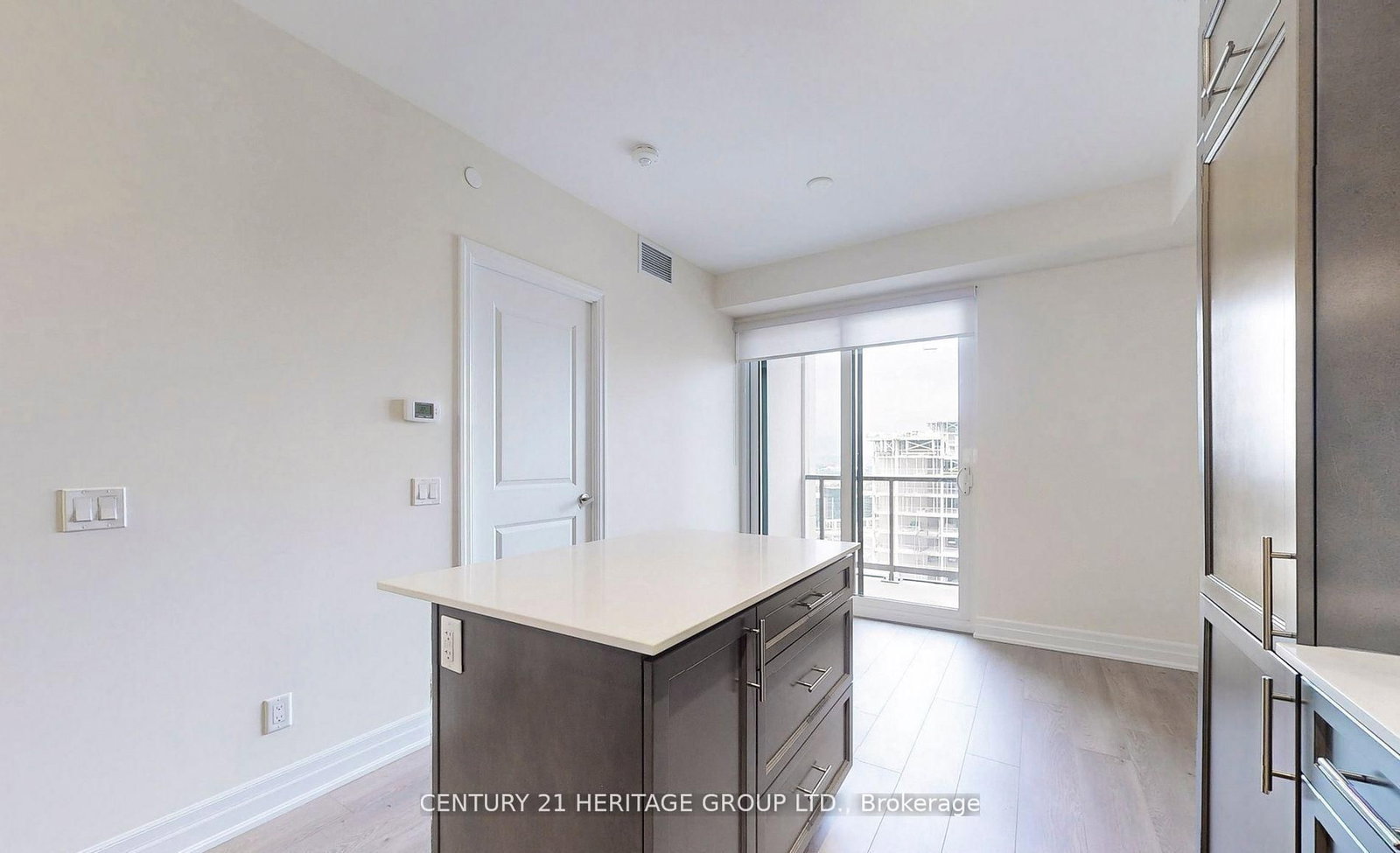 9085 Jane Street • #1512 • Vaughan, ON photo 10