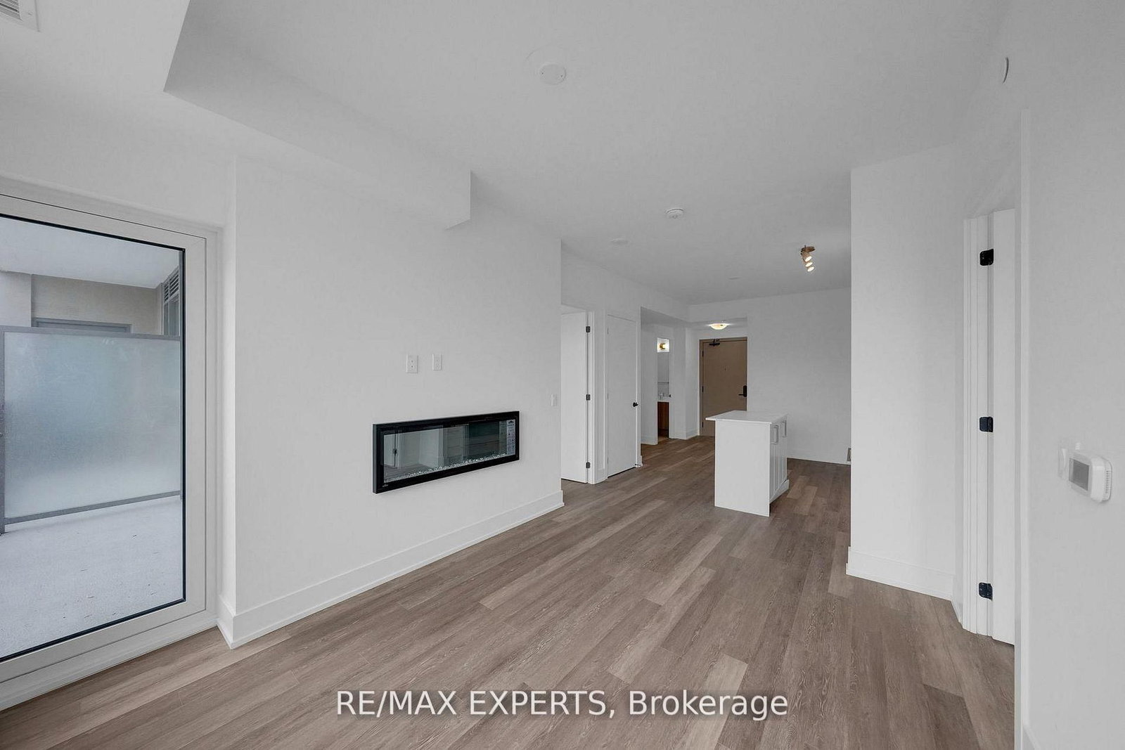 2075 King Road • #203 • King, ON photo 11