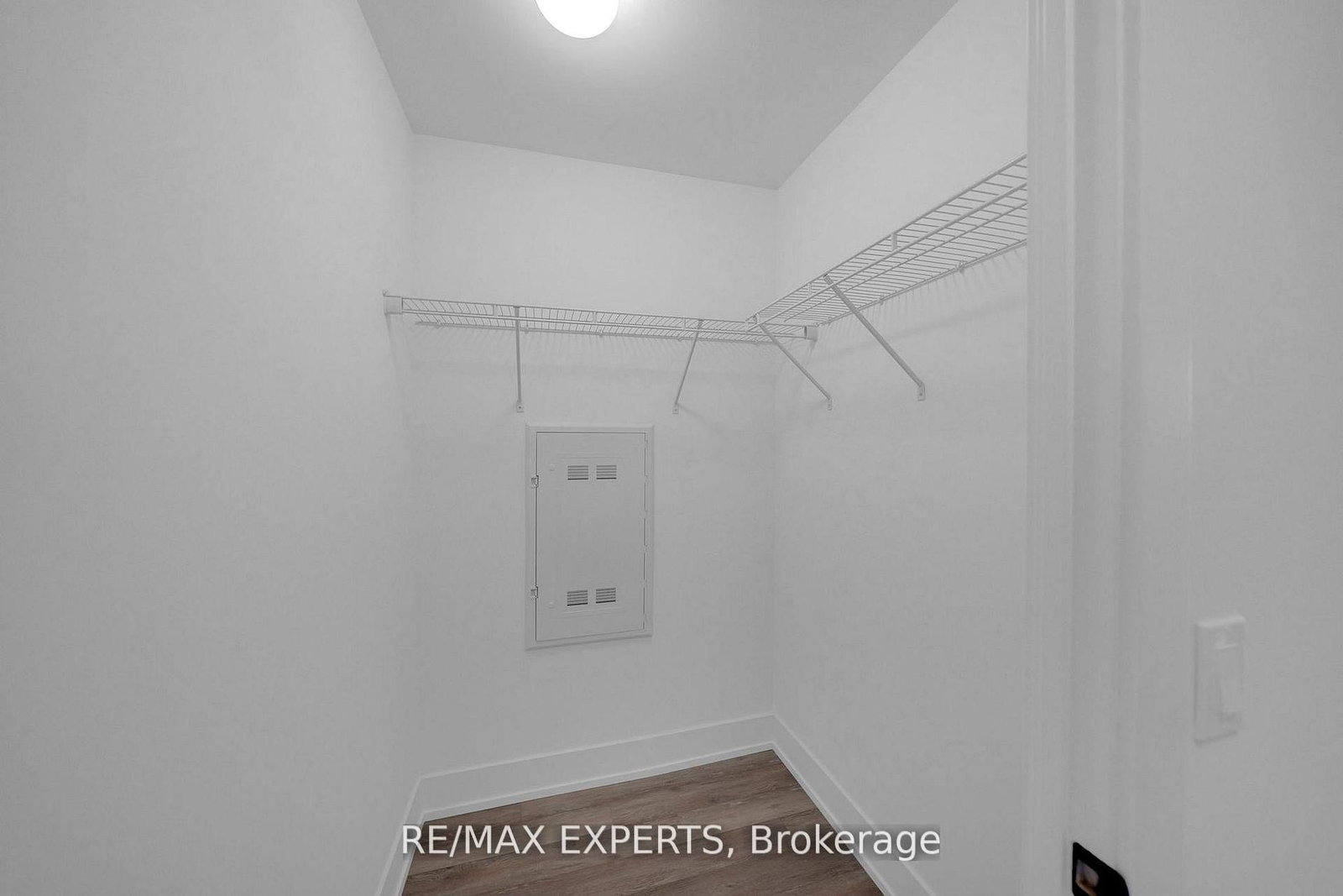 2075 King Road • #203 • King, ON photo 25