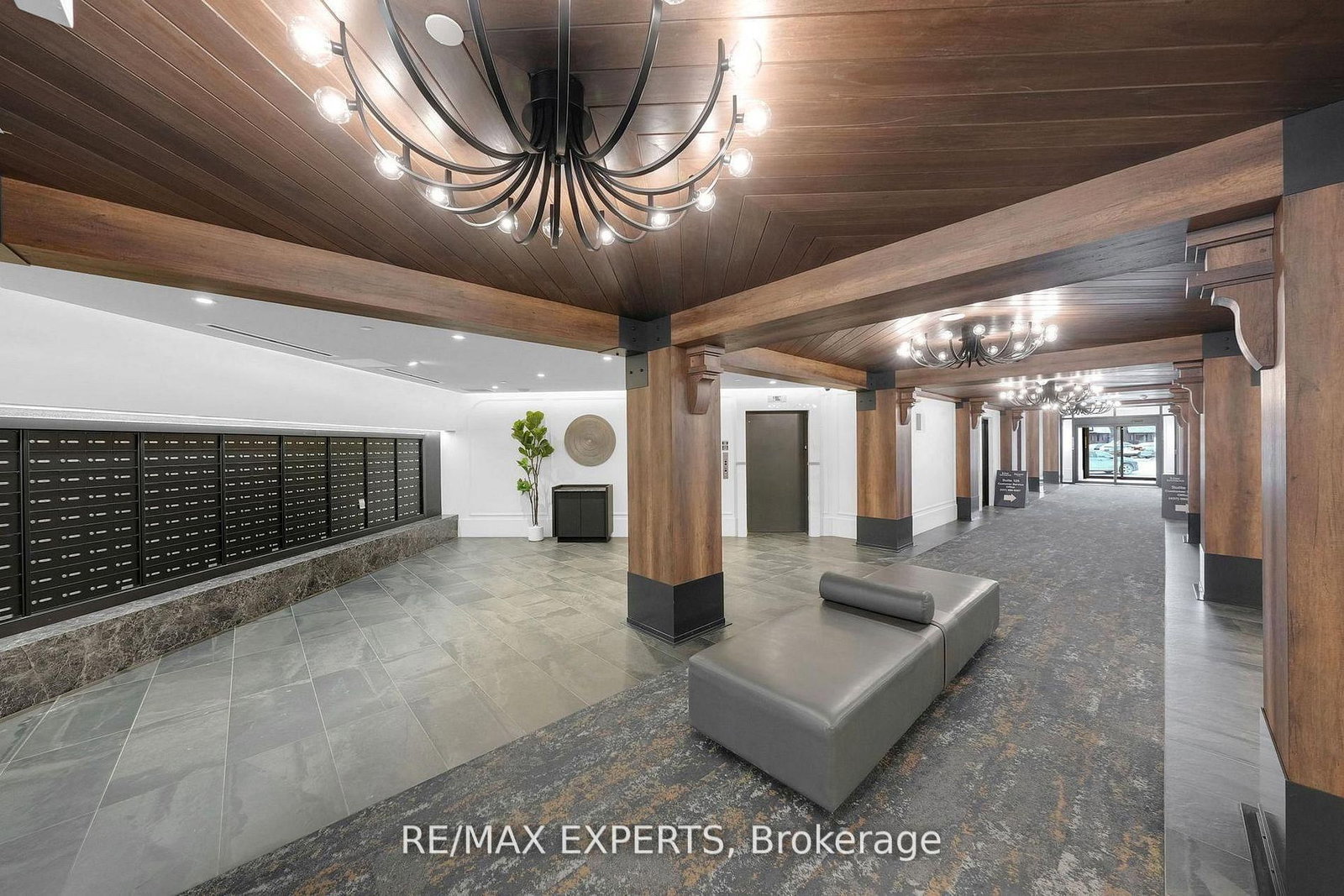 2075 King Road • #203 • King, ON photo 37