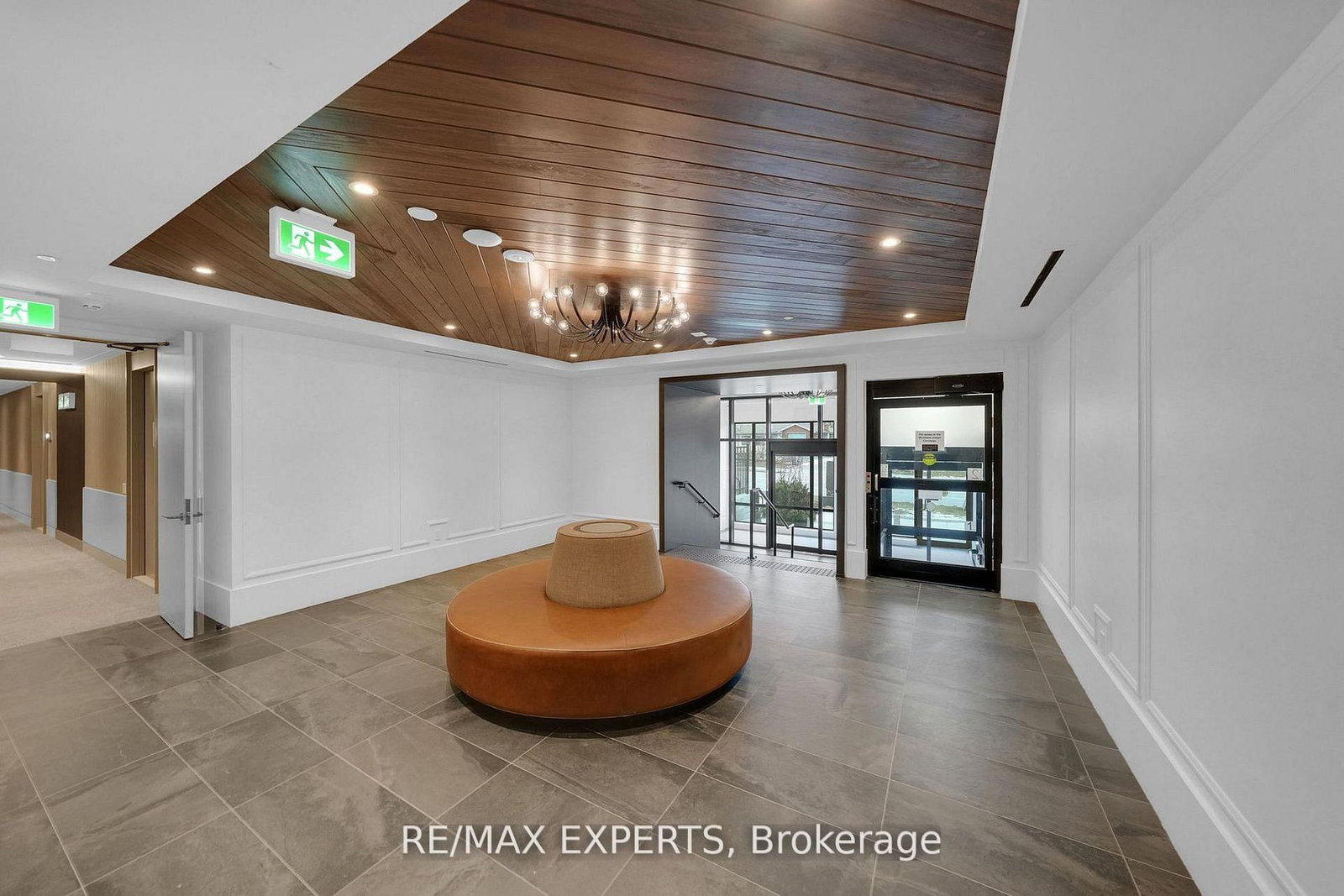 2075 King Road • #203 • King, ON photo 41