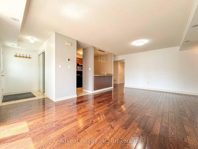 160 Louisbourg Way — photo 2