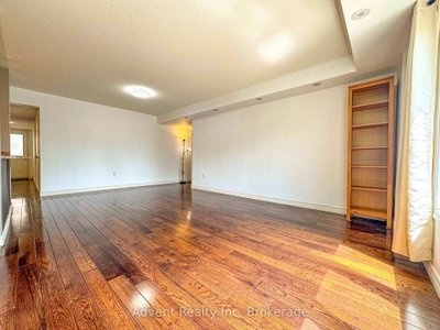 160 Louisbourg Way — photo 3