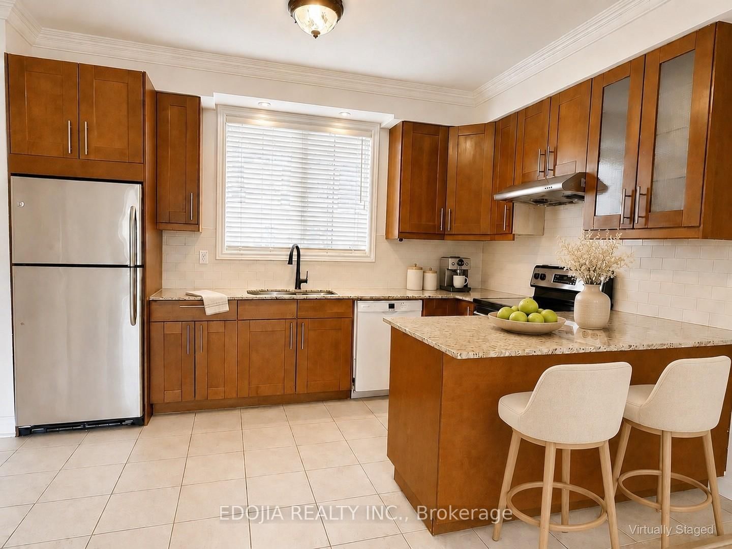 215 16th Avenue • #14 • Richmond Hill, ON photo 10