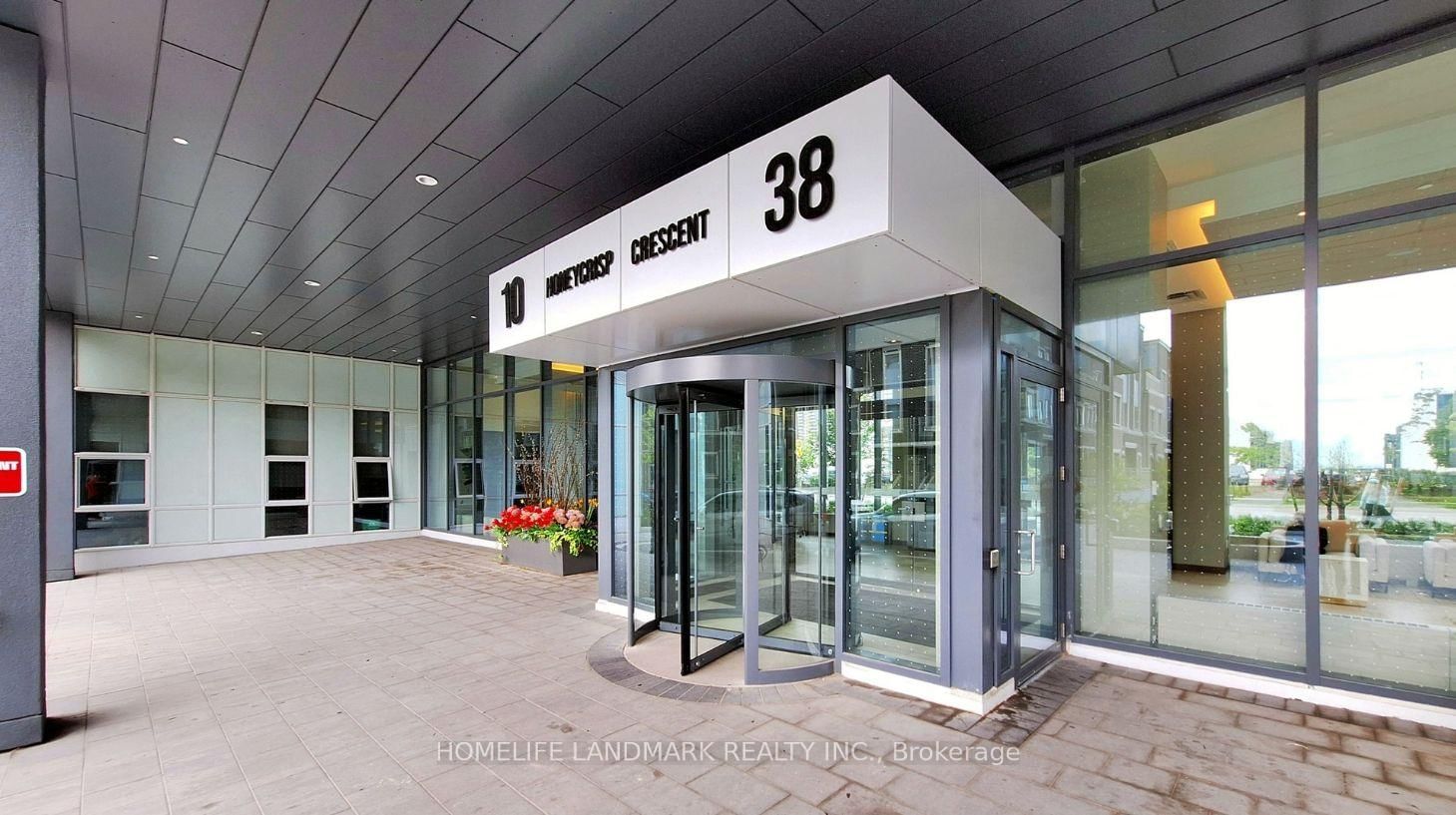 38 Honeycrisp Crescent • #1903 • Vaughan, ON photo 5
