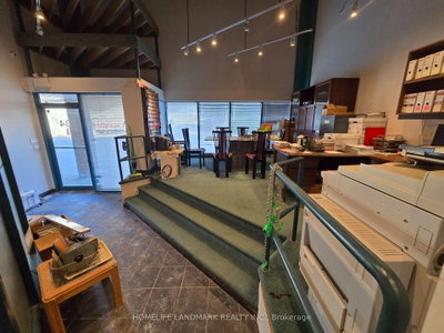 Unit 34 — 70 East Beaver Creek Road — photo 4