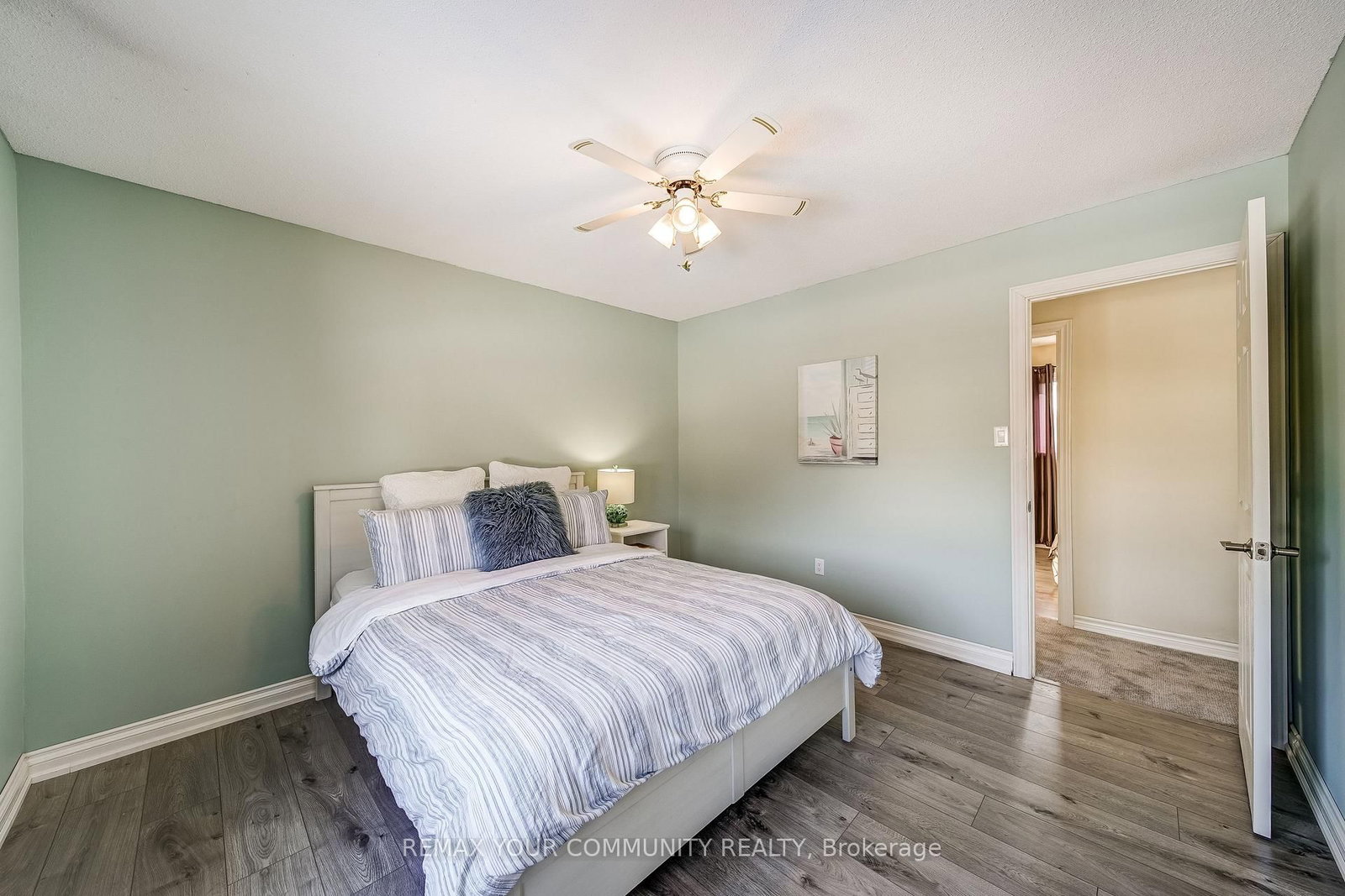 911 Ferndale Crescent • Newmarket, ON photo 21