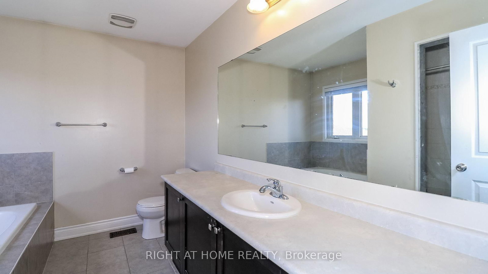 8 Cherry Lane • New Tecumseth, ON photo 17
