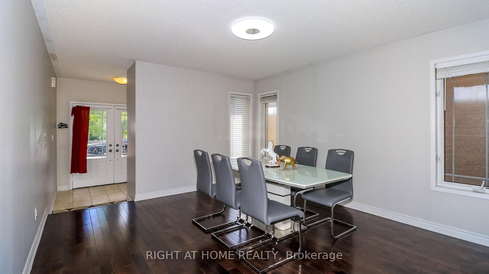 8 Cherry Lane • New Tecumseth, ON photo 6