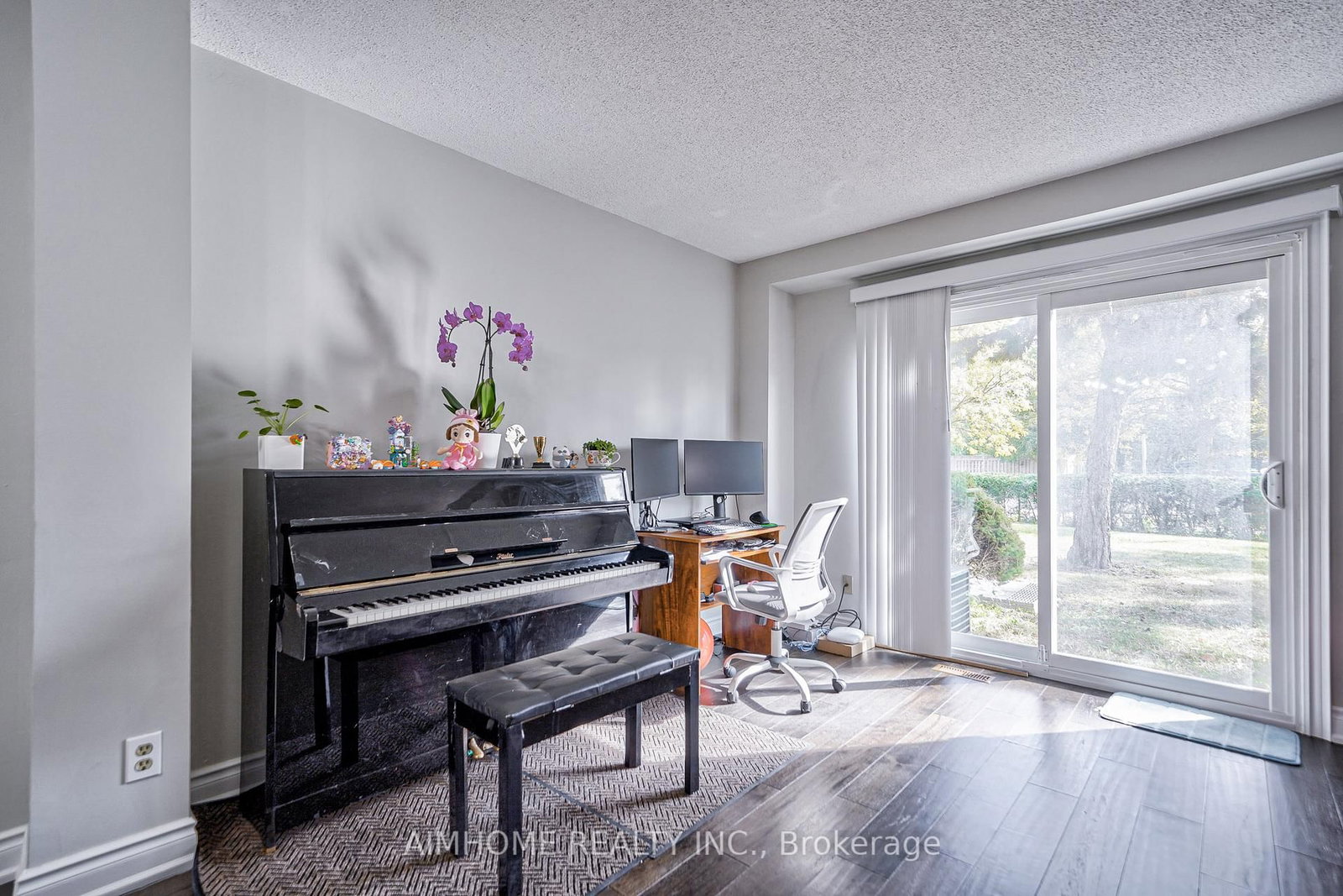 1692 John Street • Markham, ON photo 10