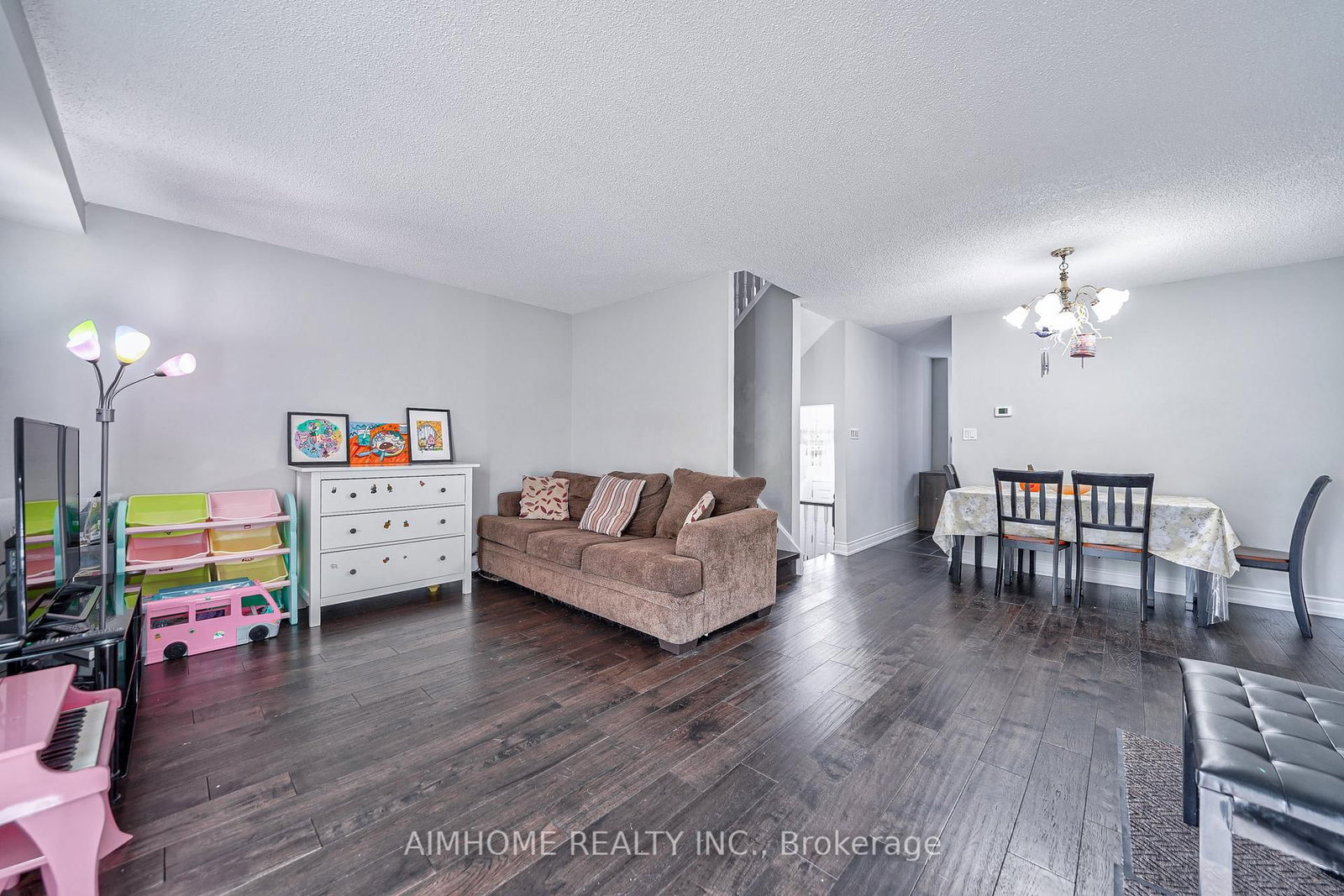 1692 John Street • Markham, ON photo 14