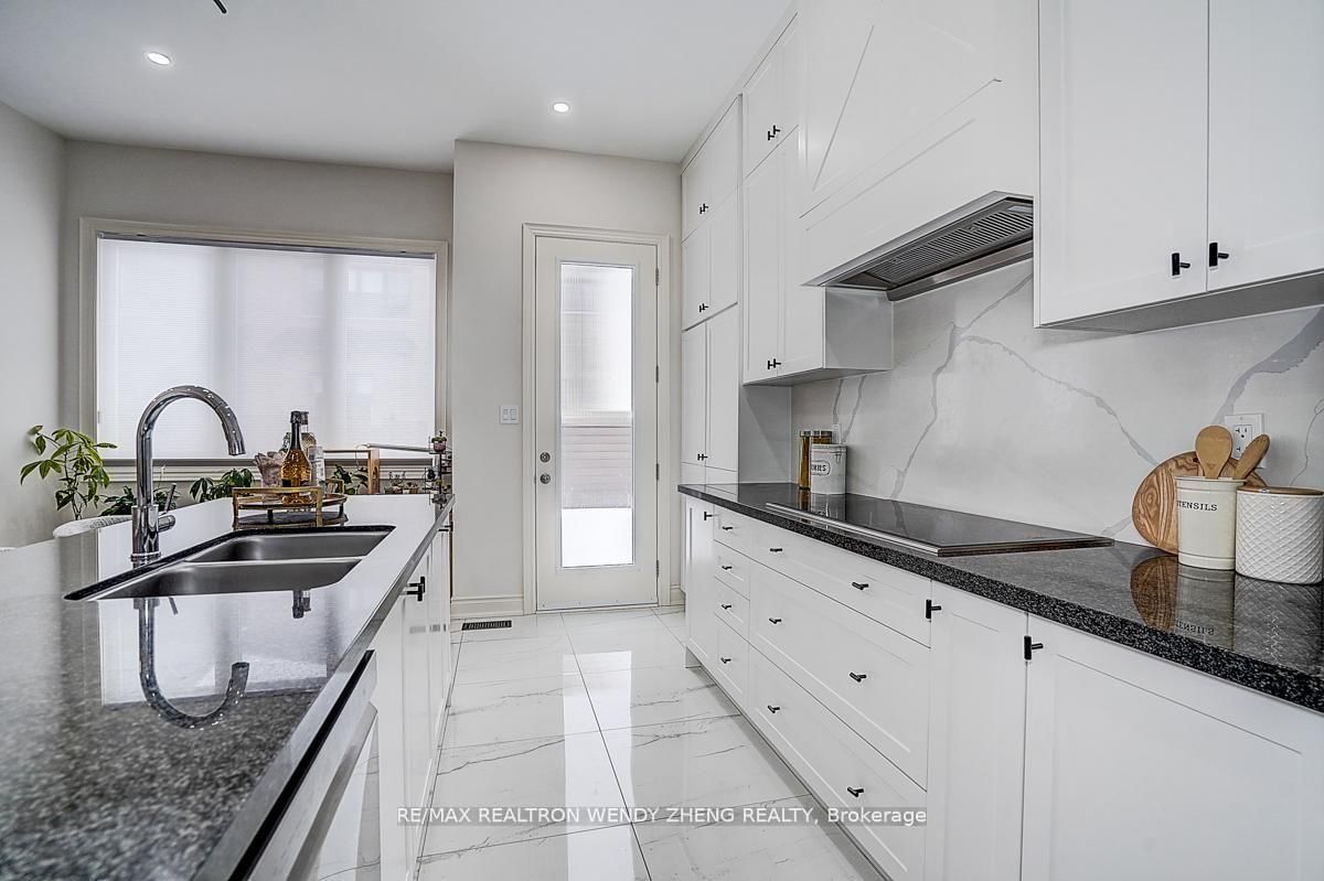 72 Current Drive • Richmond Hill, ON photo 20