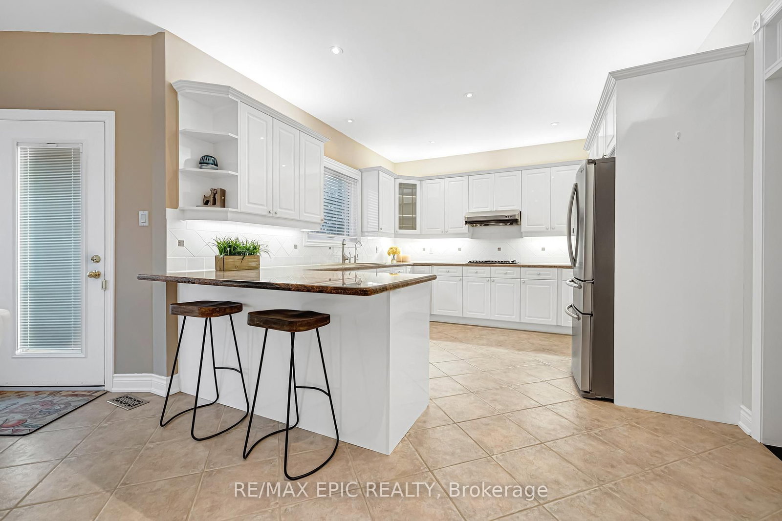 11 Palace Court • Richmond Hill, ON photo 22