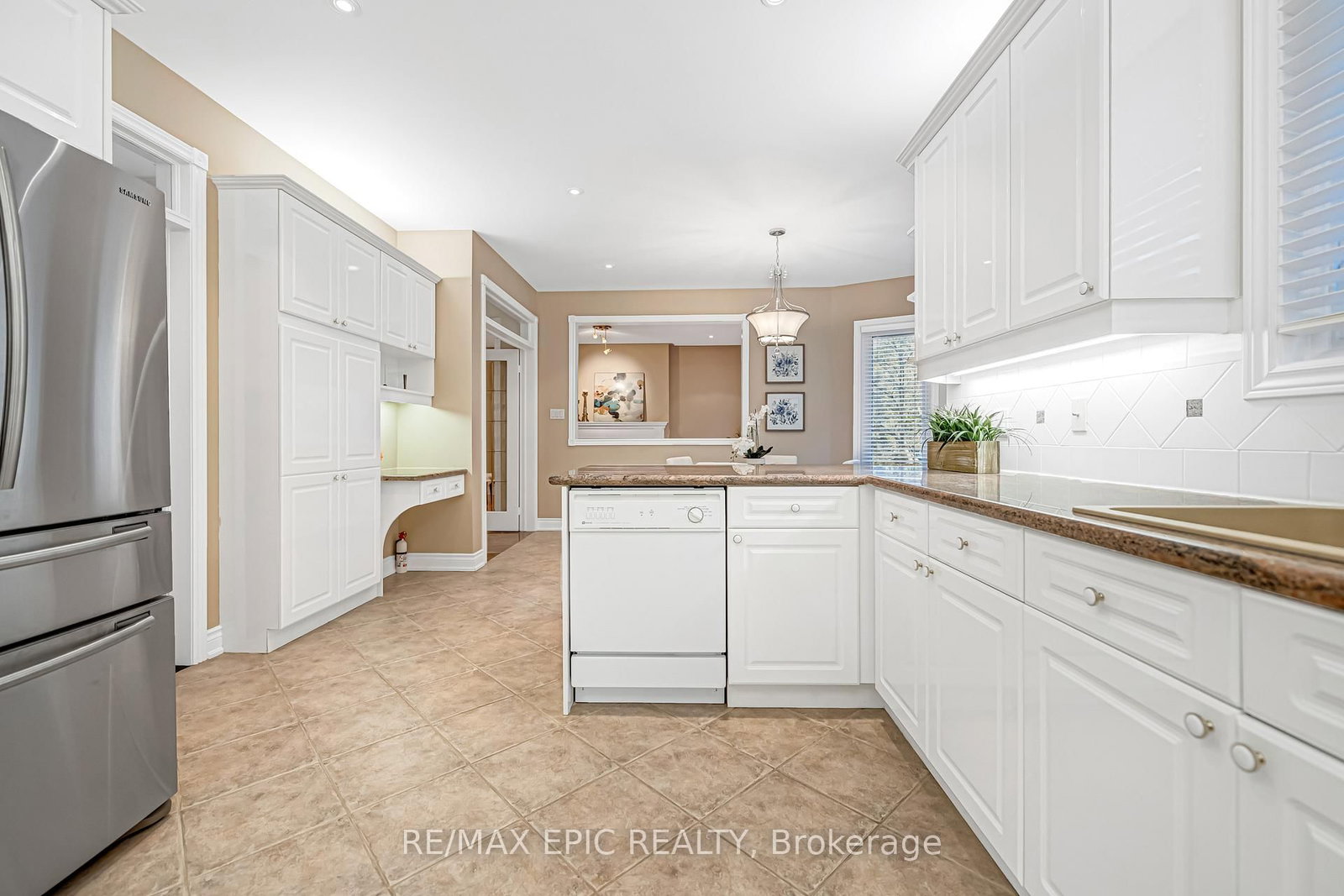11 Palace Court • Richmond Hill, ON photo 25