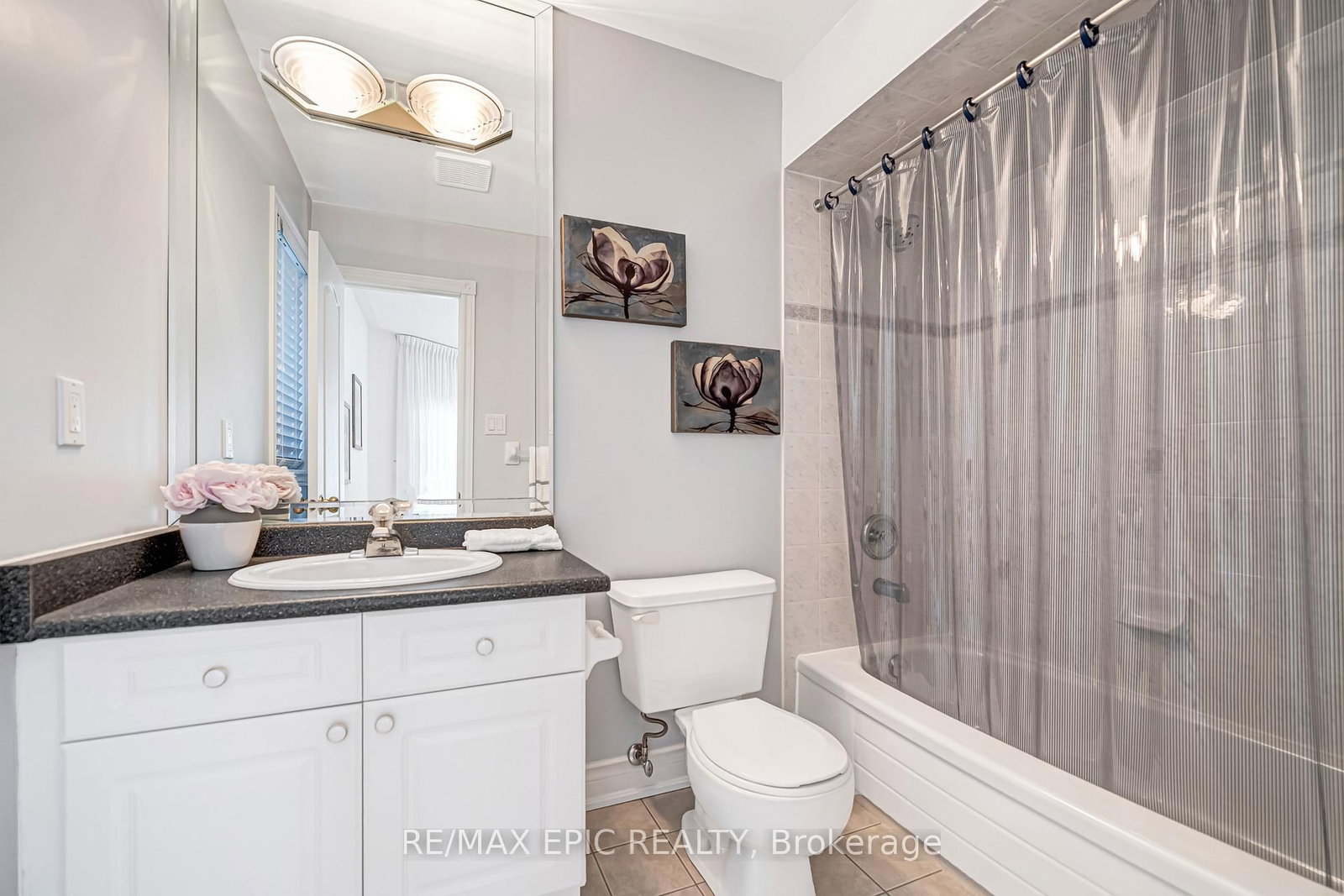 11 Palace Court • Richmond Hill, ON photo 37